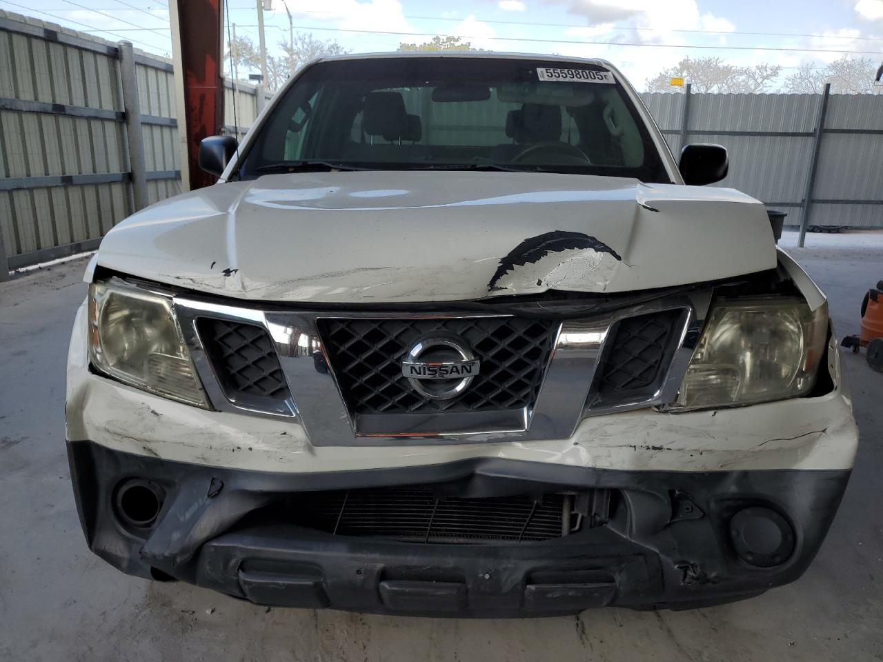 2014 Nissan Frontier S - Image 5