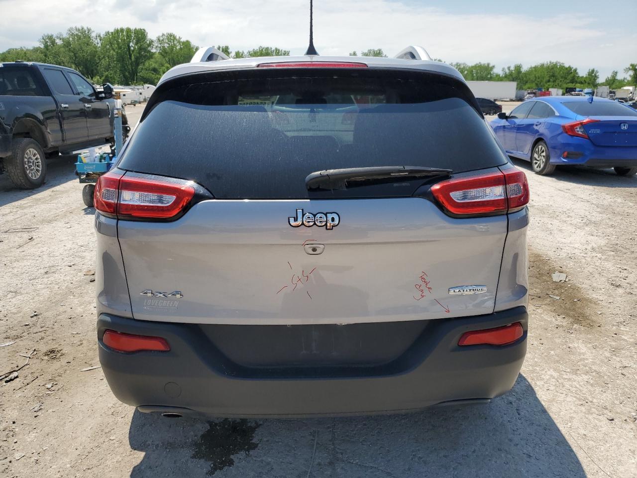 2018 Jeep Cherokee Latitude Plus - Фото 6
