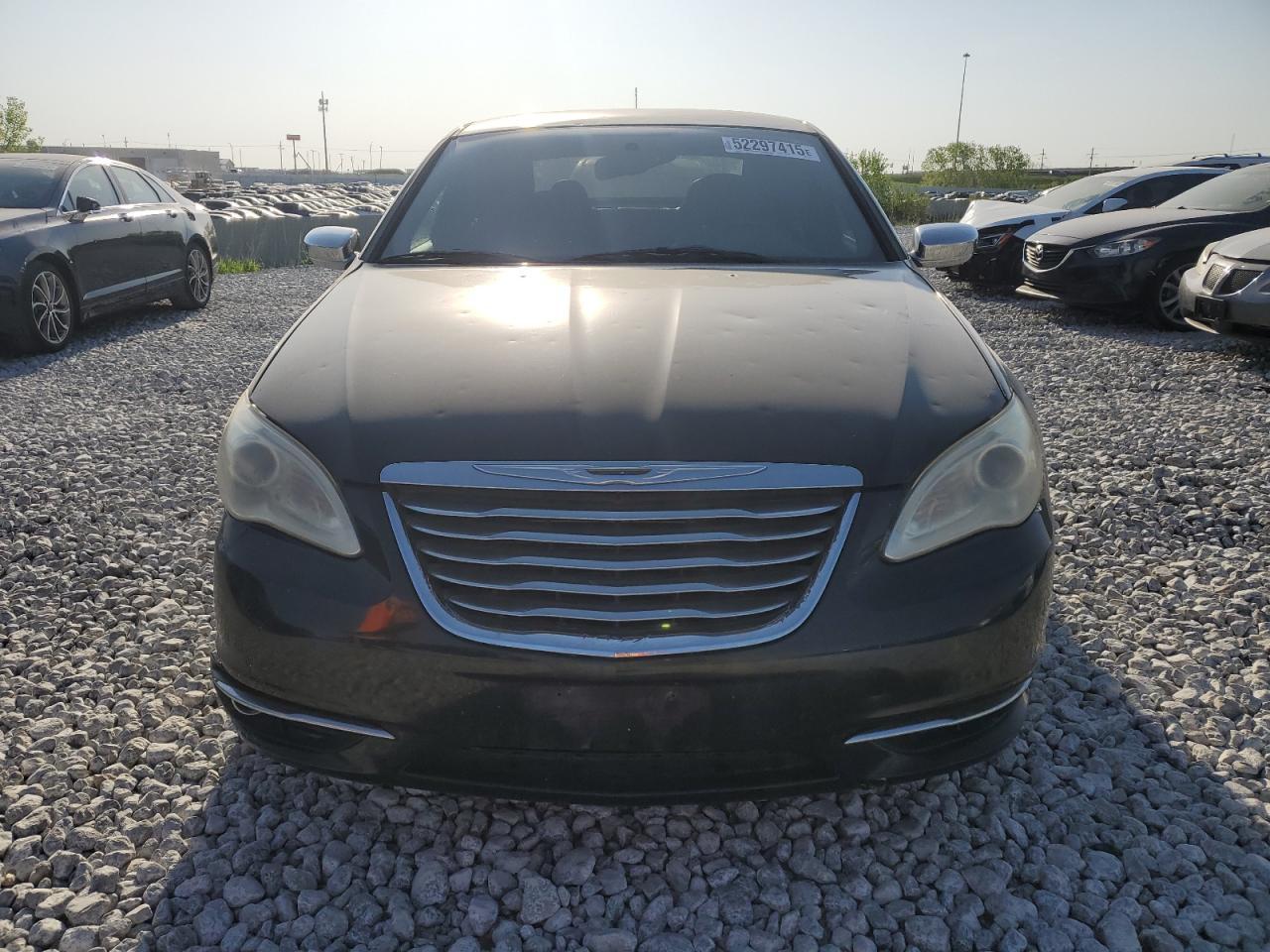 2011 Chrysler 200 Limited - Image 5