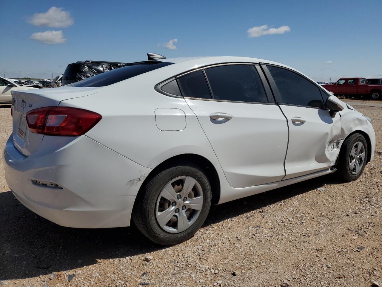 2018 Chevrolet Cruze Ls - Image 3