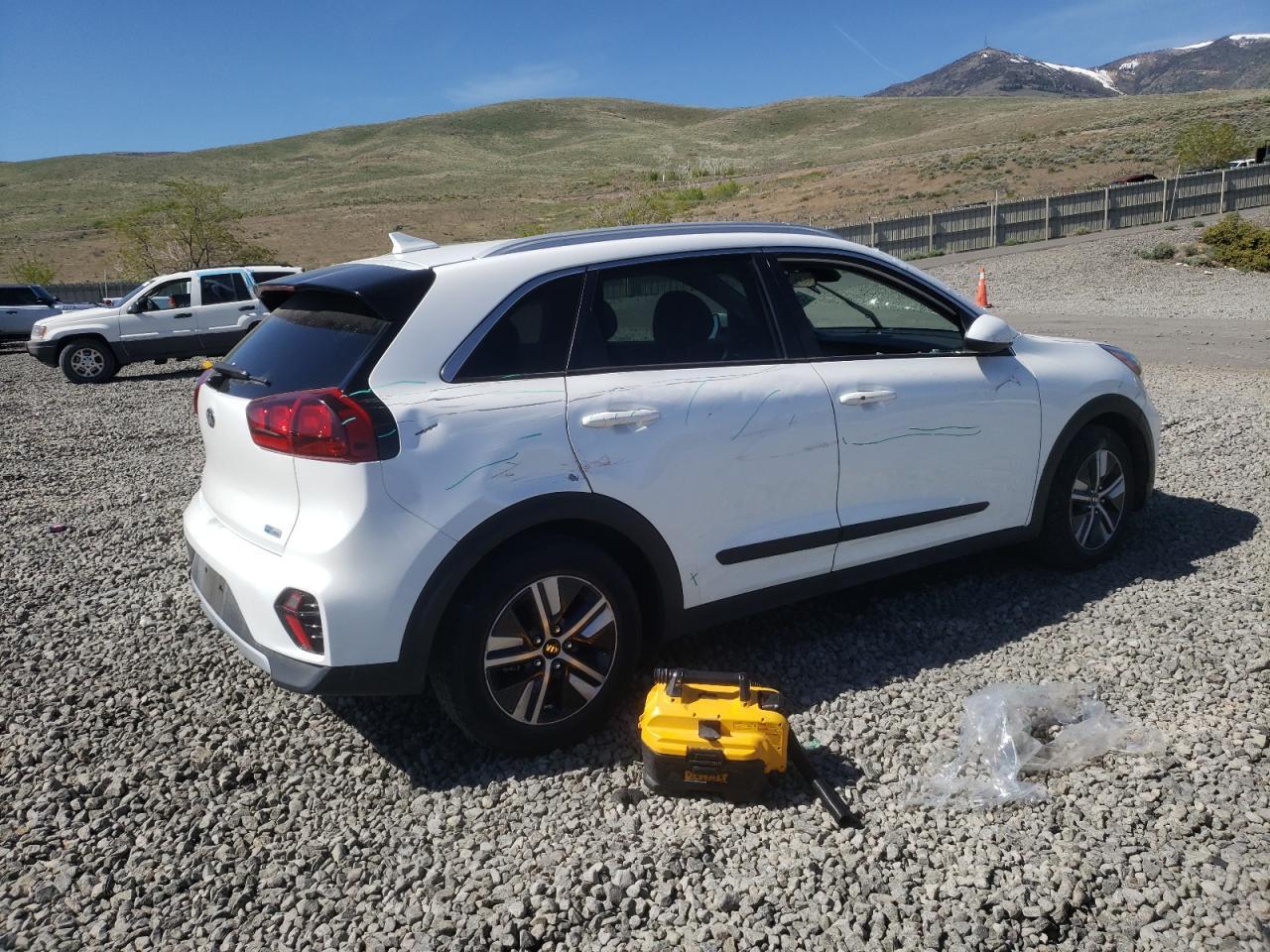 2020 Kia Niro Lx - Image 3