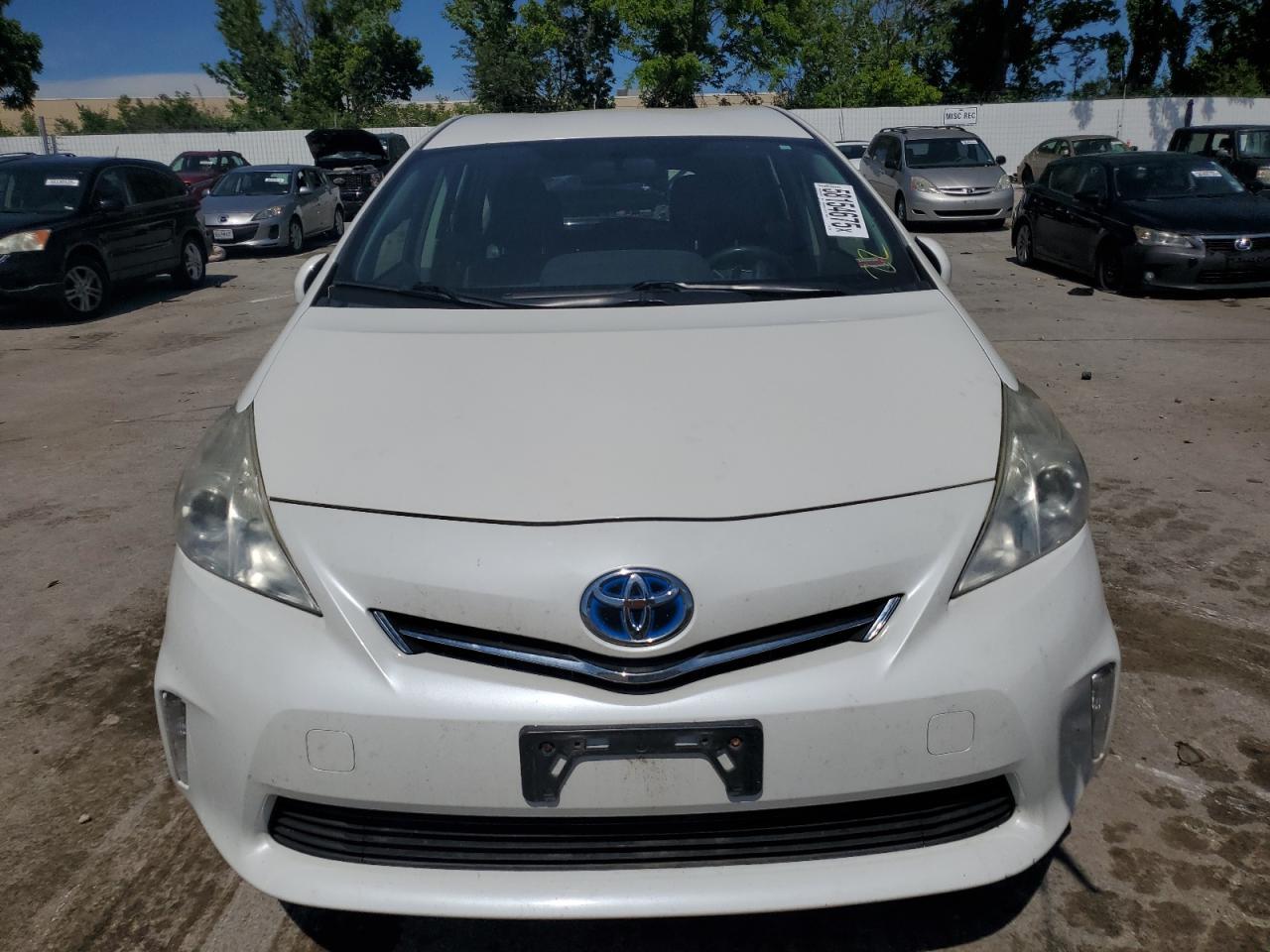 2012 Toyota Prius V - Image 5