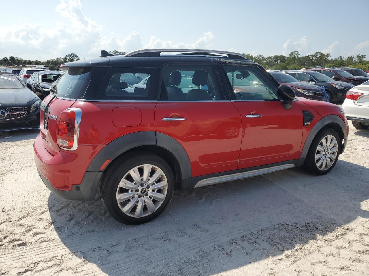 2019 Mini Cooper Countryman - Image 3