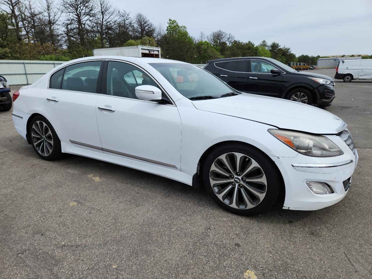 2014 Hyundai Genesis 5.0L - Image 4