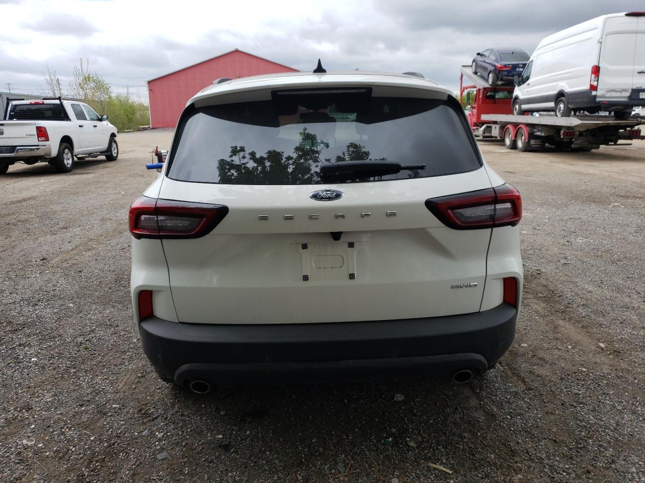 2025 Ford Escape St Line - Image 6