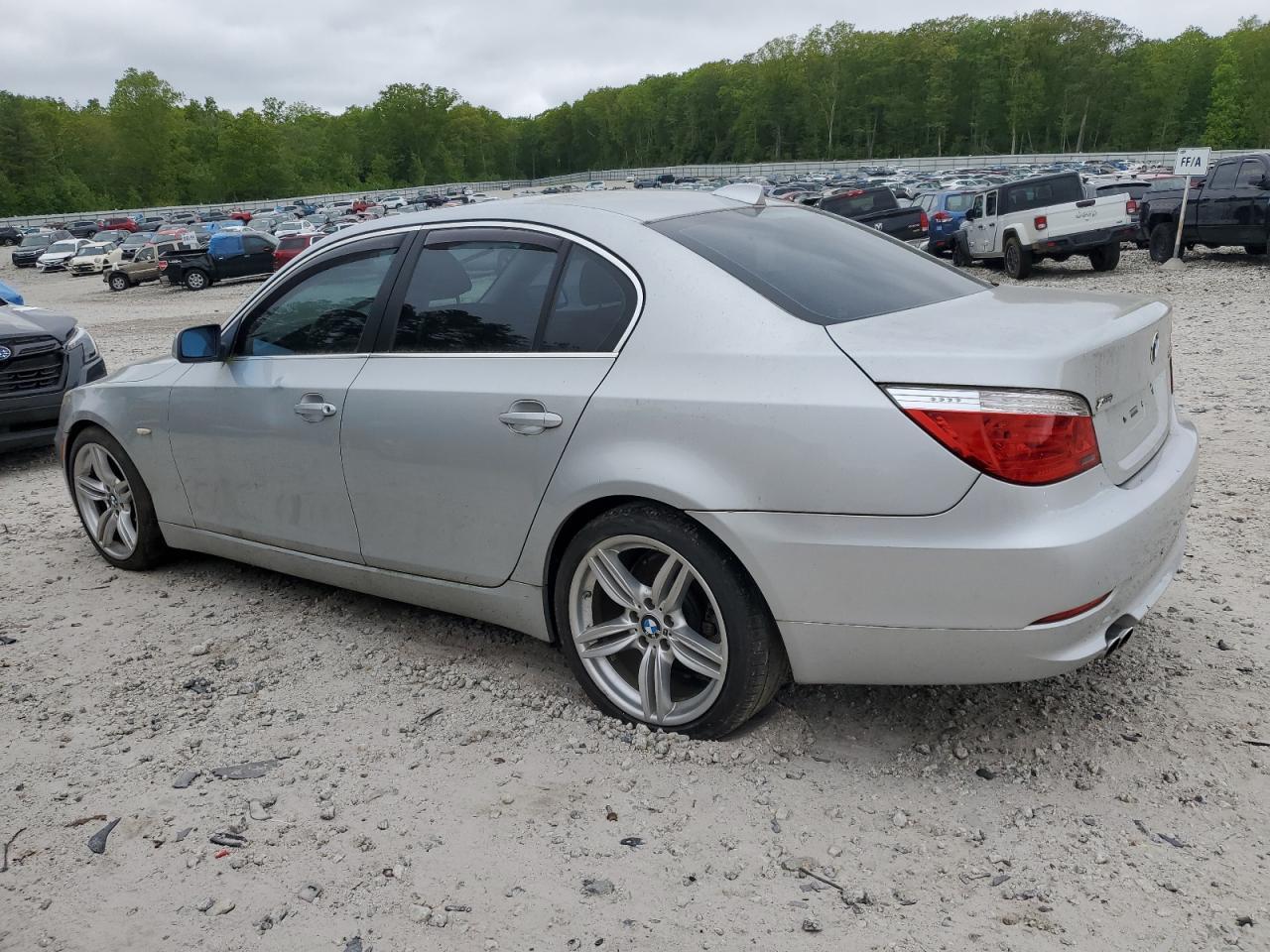 2008 BMW 528 I - Image 2