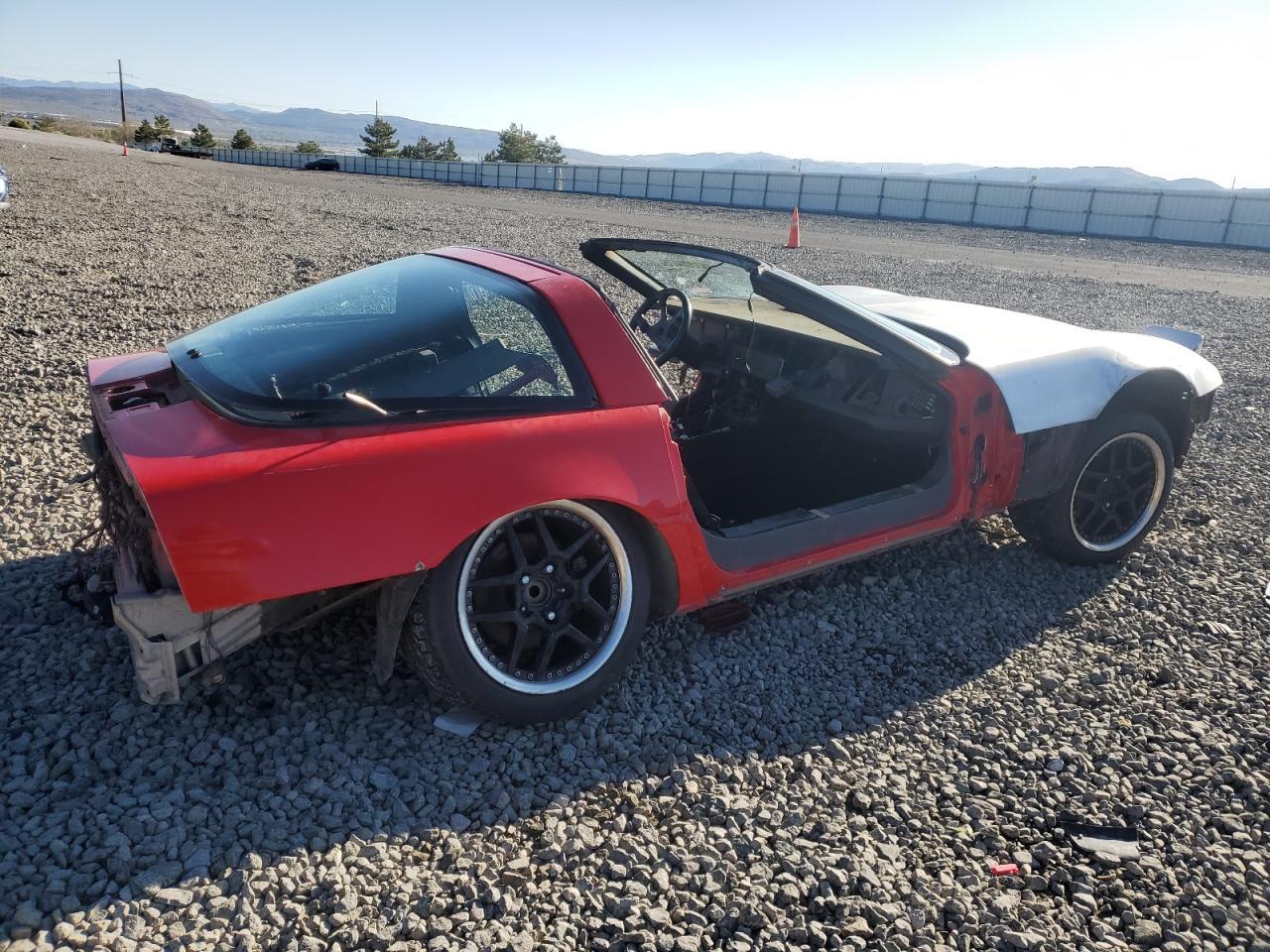 1986 Chevrolet Corvette - Фото 3