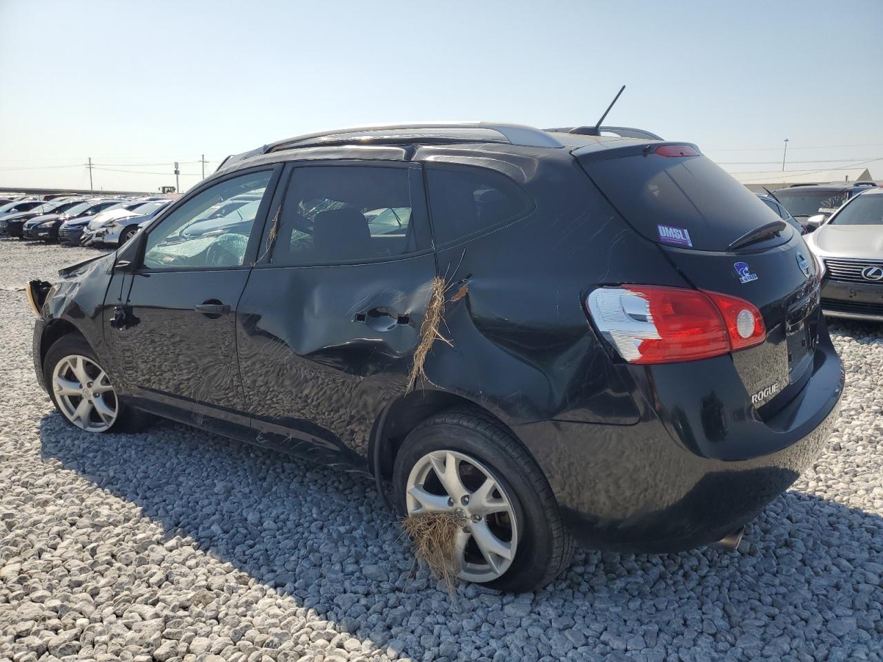 2009 Nissan Rogue S - Image 2