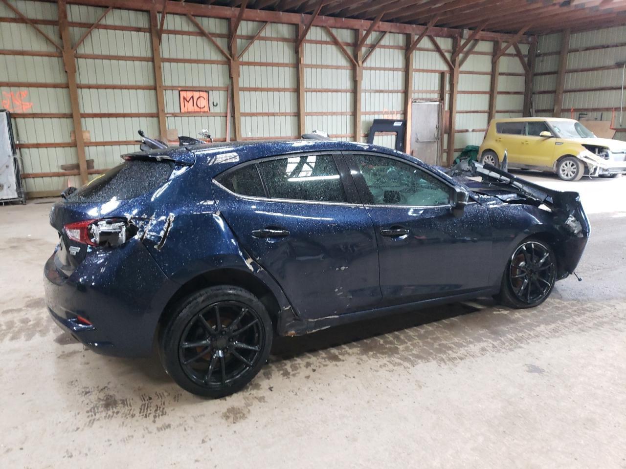 2018 Mazda 3 Grand Touring - Фото 3