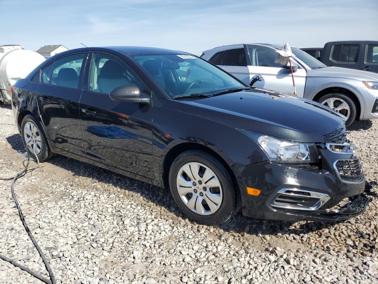 2015 Chevrolet Cruze Ls - Image 4