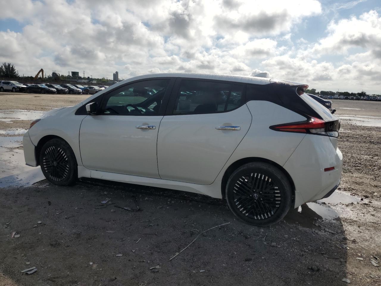 2024 Nissan Leaf Sv Plus - Фото 2