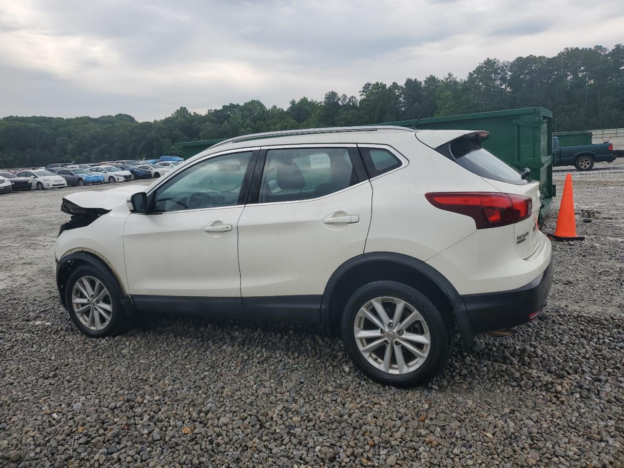 2017 Nissan Rogue Sport S - Фото 2