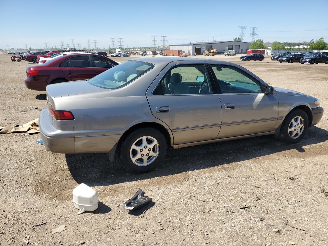 1998 Toyota Camry Ce - Фото 3