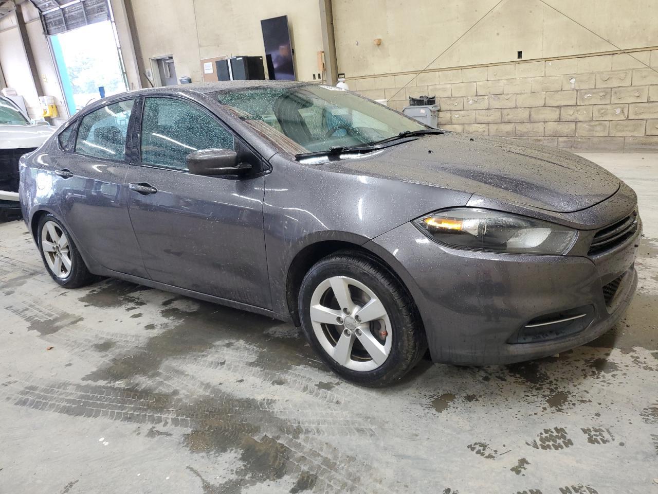 2015 Dodge Dart Sxt - Image 4