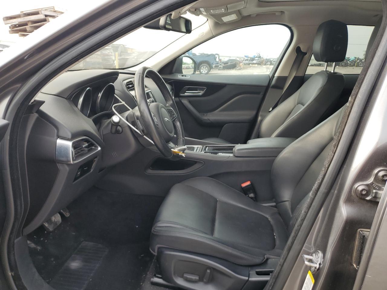 2018 Jaguar F-Pace Premium - Image 7