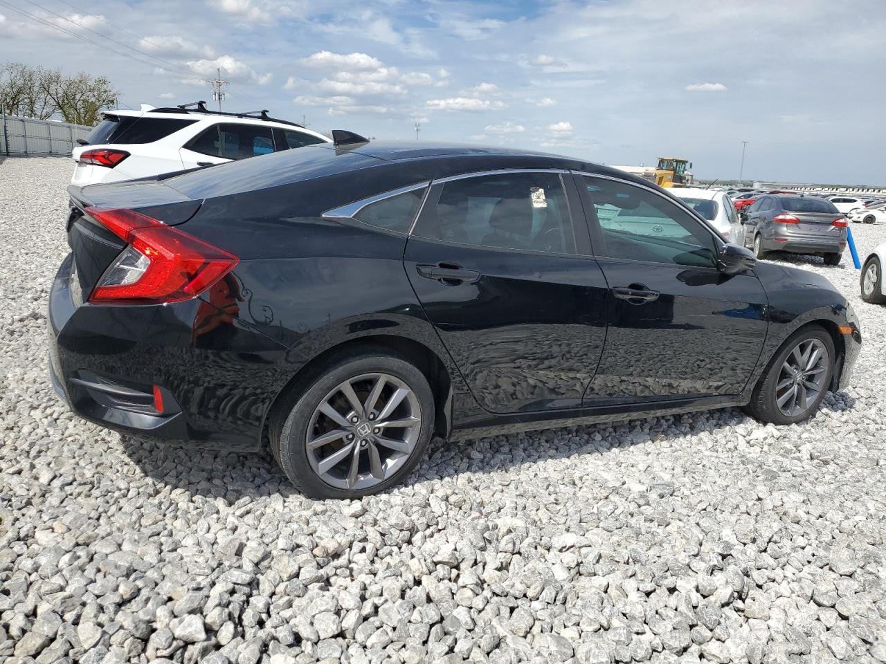 2019 Honda Civic Ex - Image 3