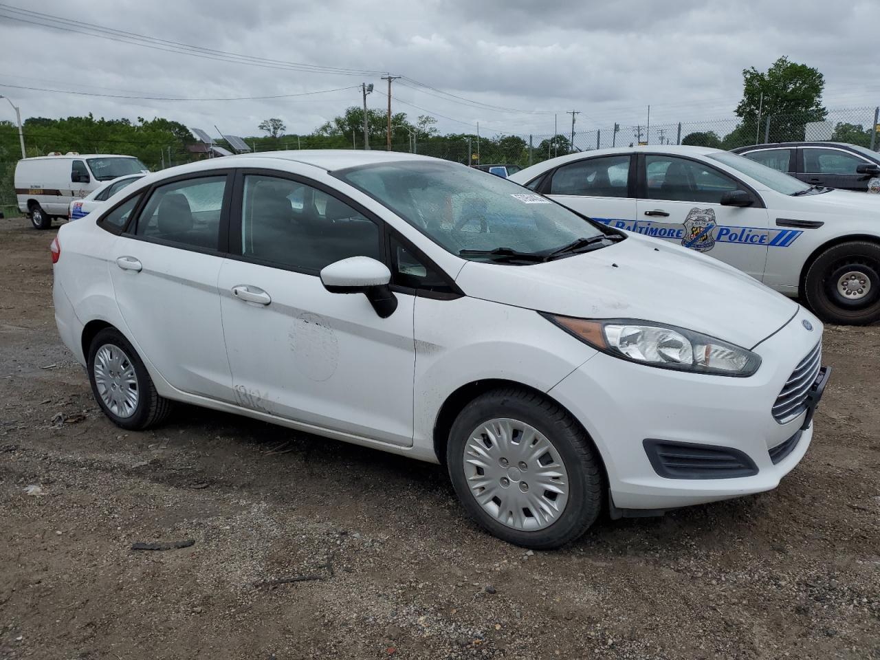 2014 Ford Fiesta S - Фото 4
