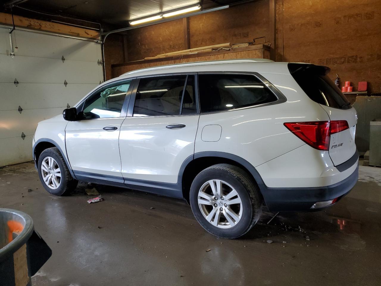 2017 Honda Pilot Lx - Фото 2