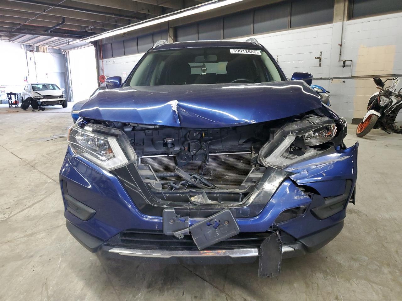 2017 Nissan Rogue S - Фото 5