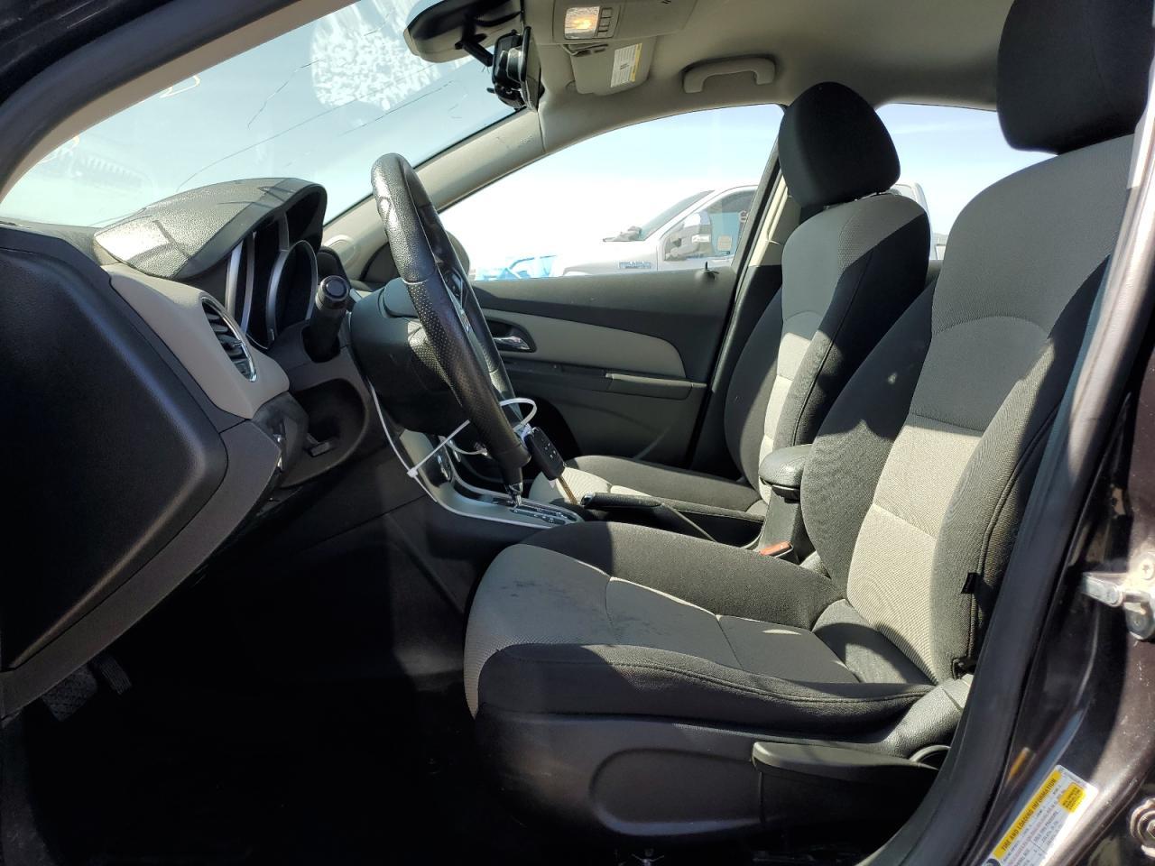 2015 Chevrolet Cruze Ls - Image 7