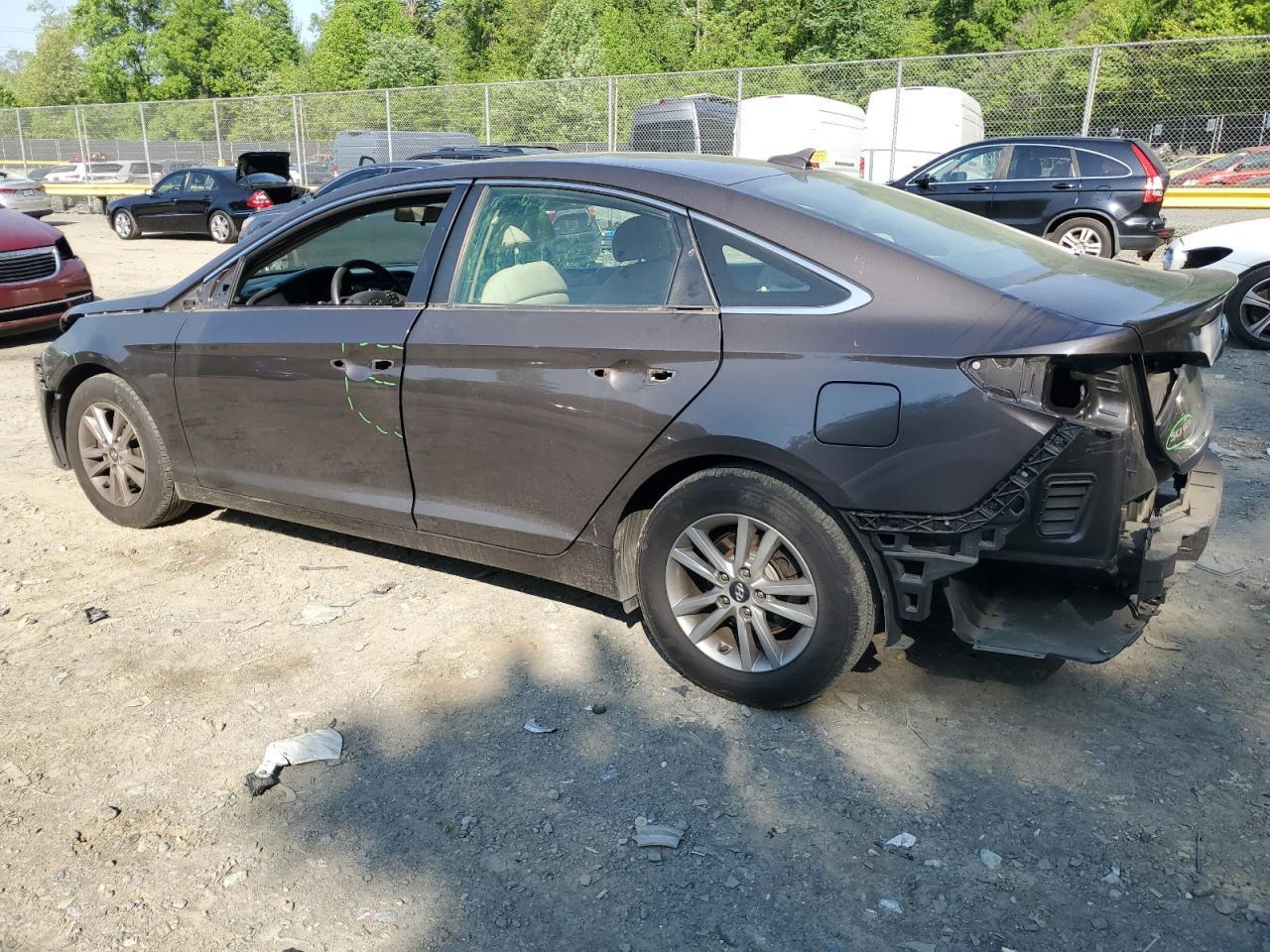 2015 Hyundai Sonata Se - Image 2