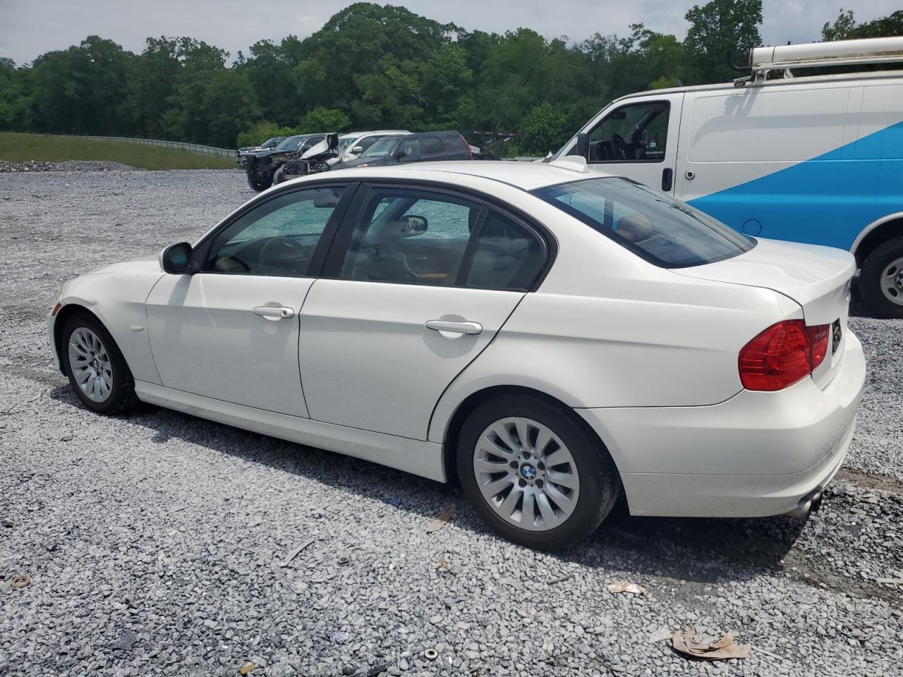 2009 BMW 328 I - Фото 2