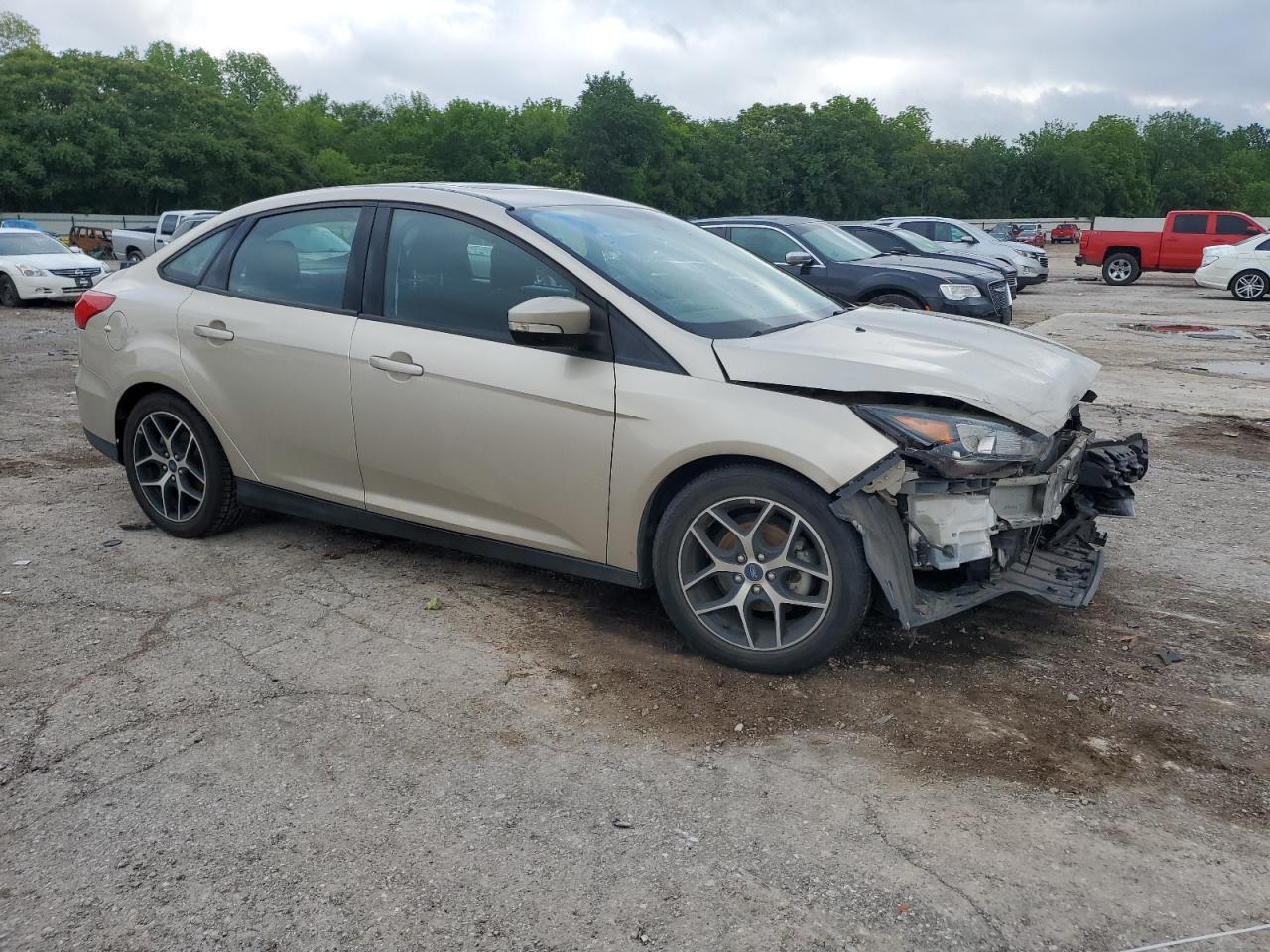 2017 Ford Focus Sel - Image 4