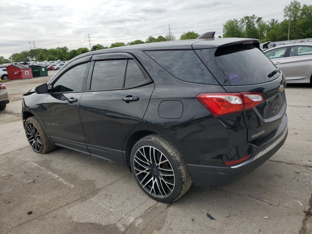 2018 Chevrolet Equinox Ls - Image 2