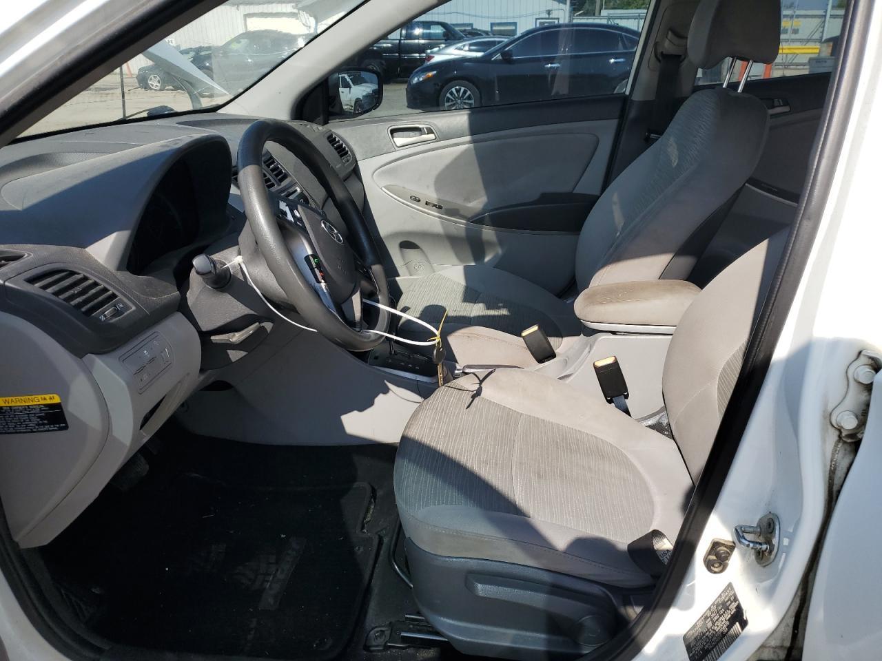 2016 Hyundai Accent Se - Фото 7