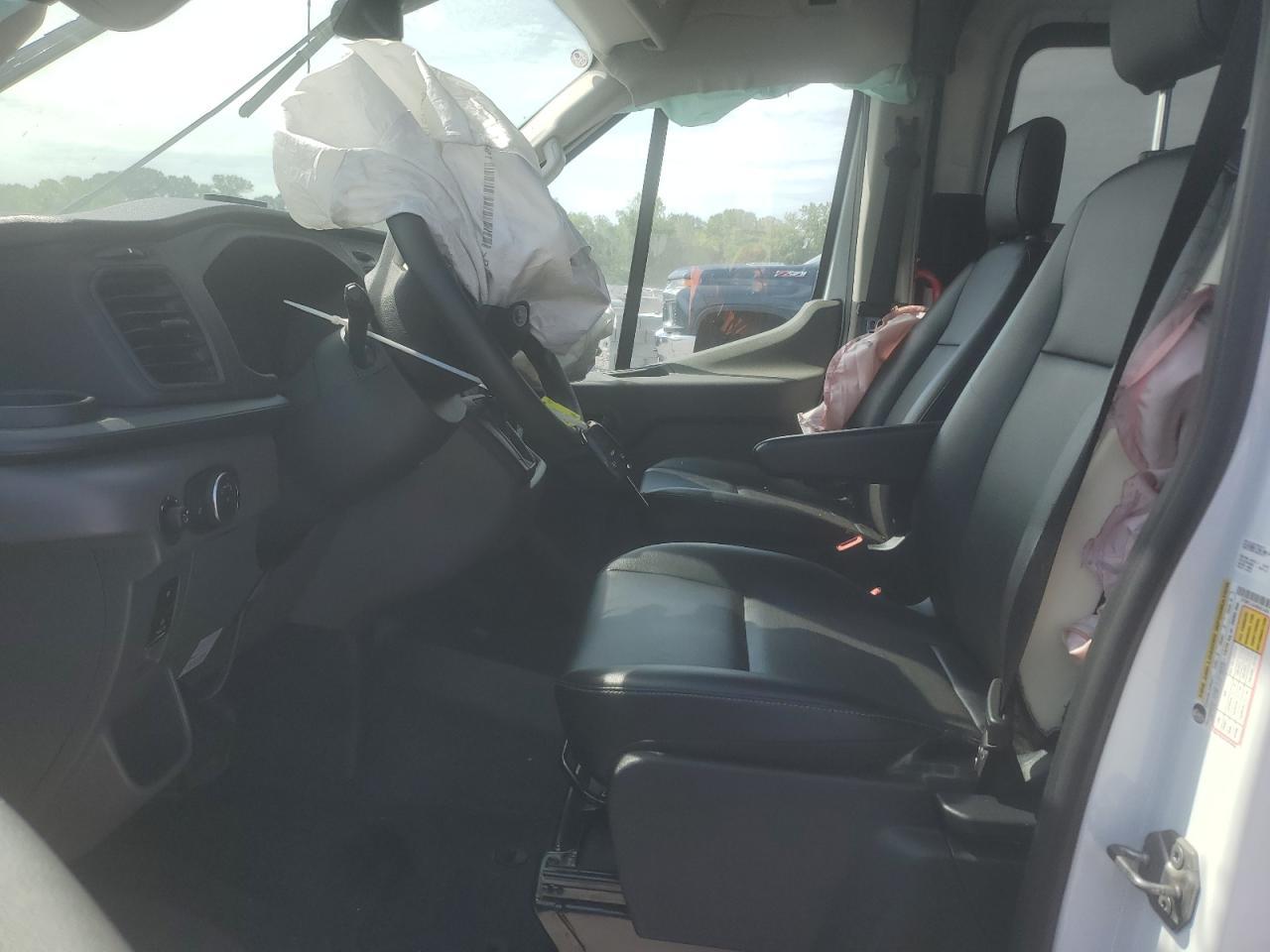 2024 Ford Transit T-250 - Image 7