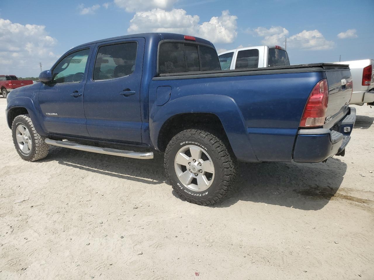 2005 Toyota Tacoma Double Cab - Фото 2