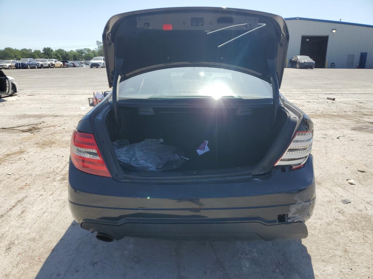 2015 Mercedes-Benz C 250 - Фото 6