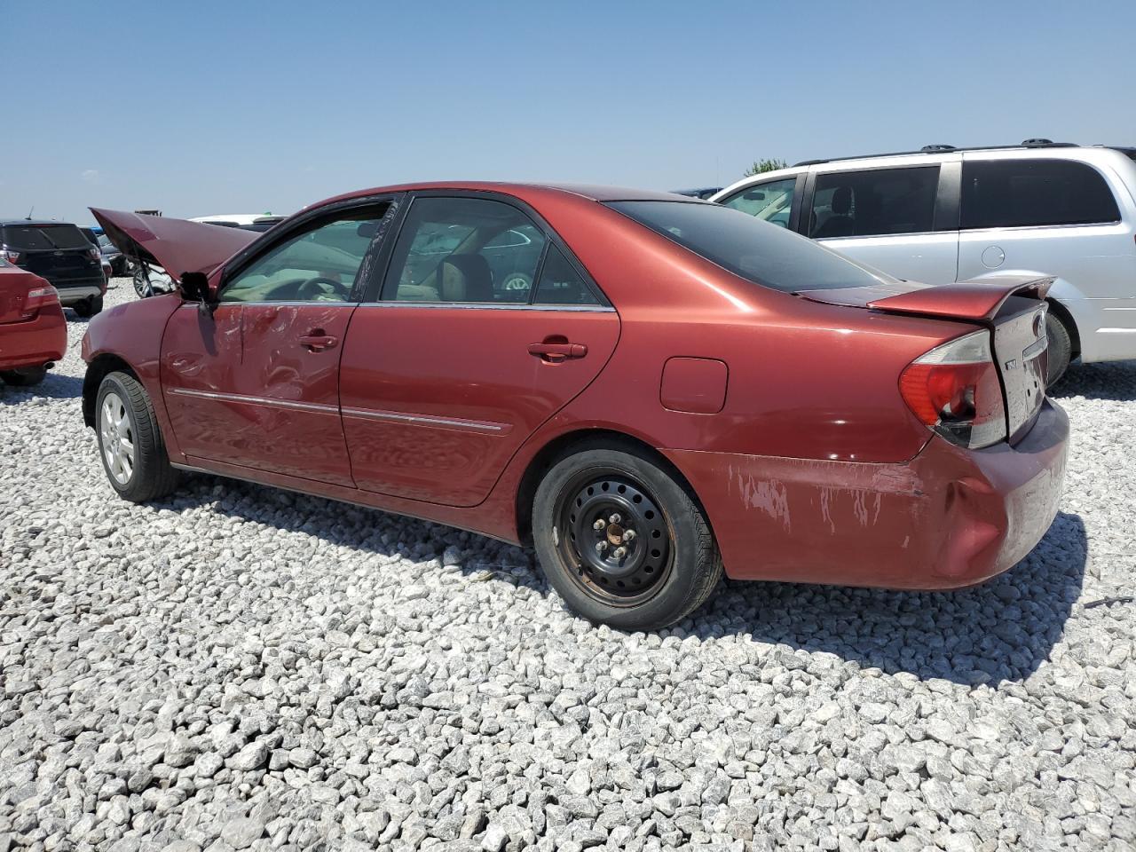 2005 Toyota Camry Le - Фото 2