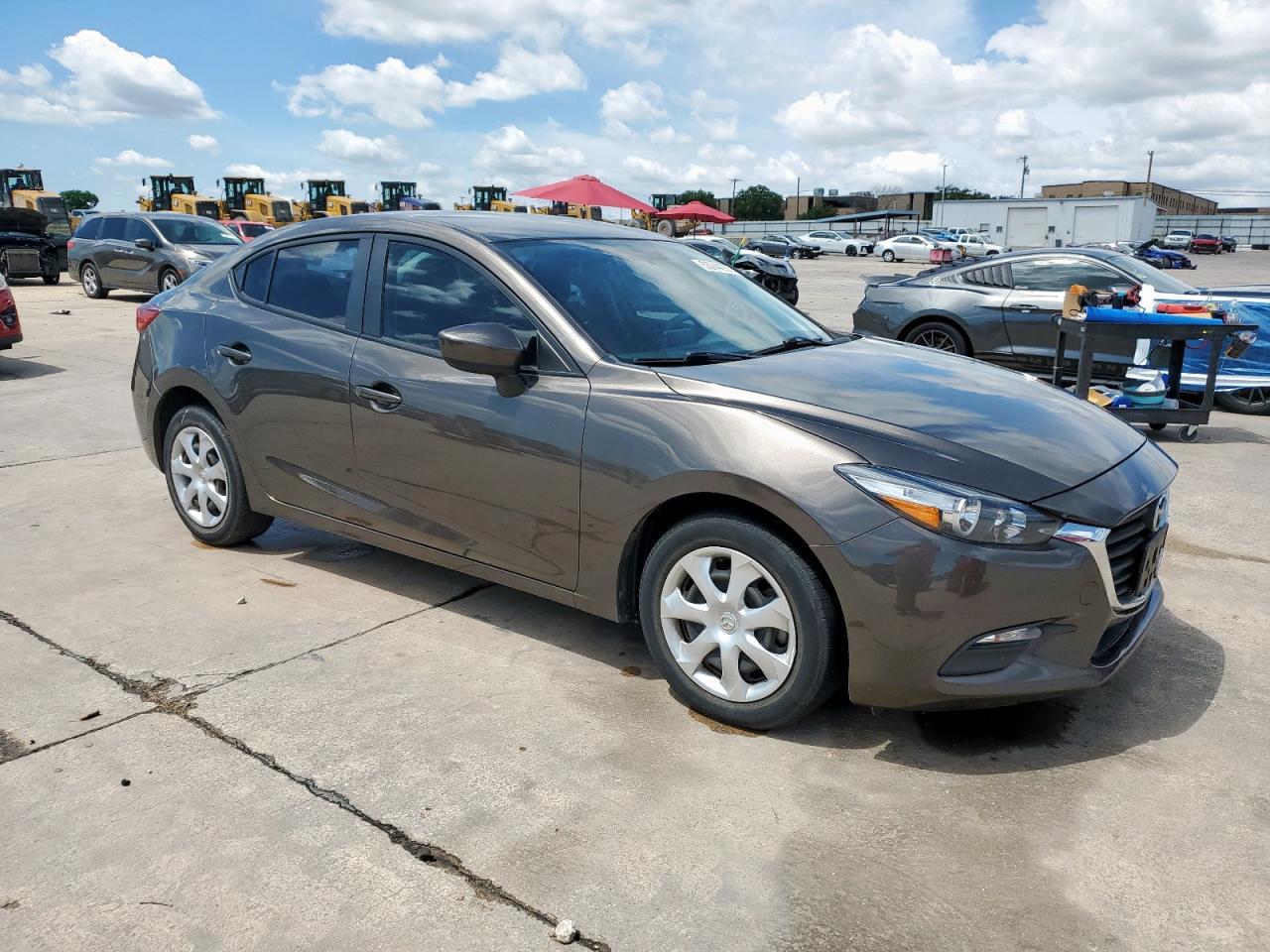 2017 Mazda 3 Sport - Фото 4