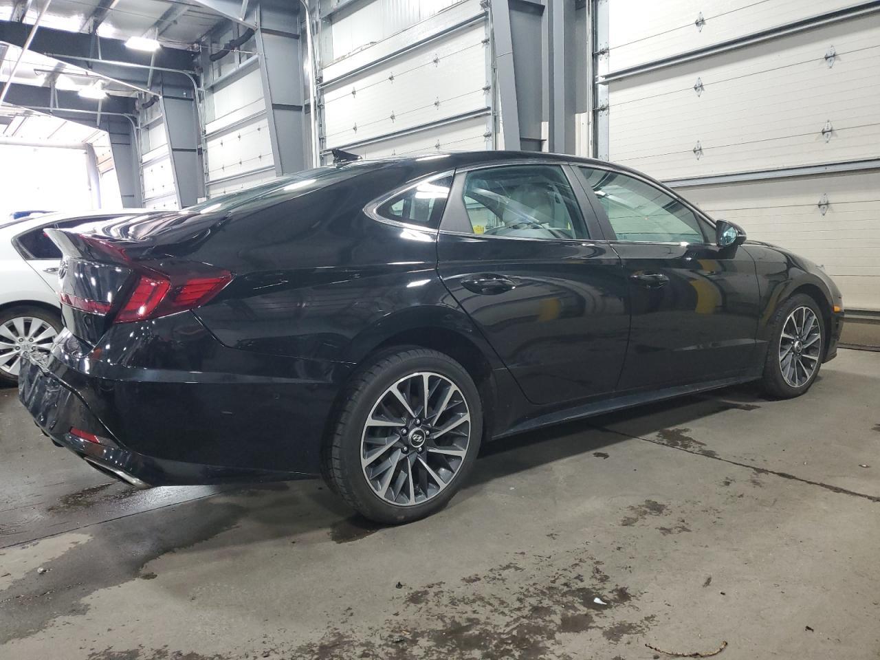 2022 Hyundai Sonata Limited - Image 3