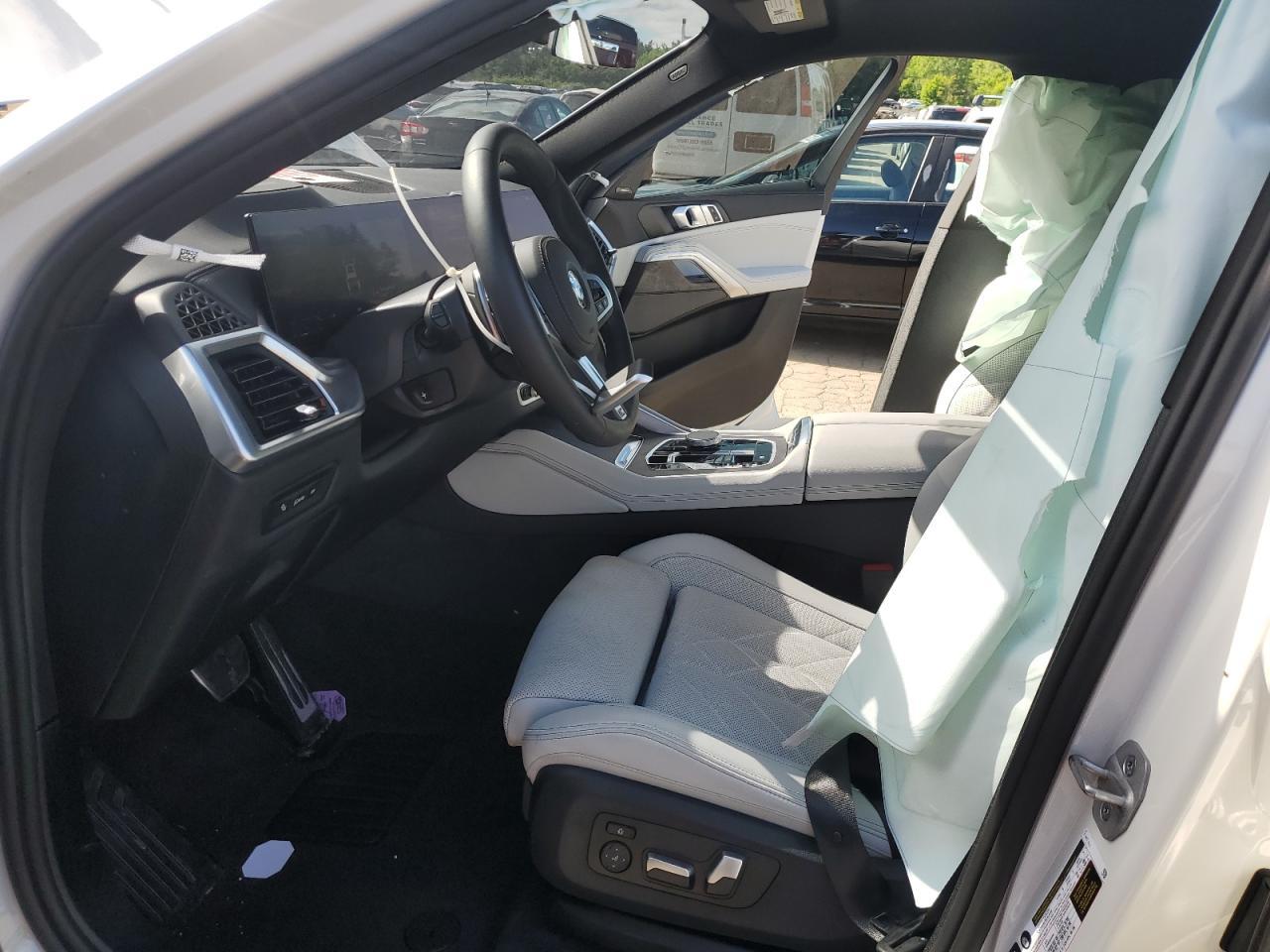 2025 BMW X6 xDrive40I - Image 7