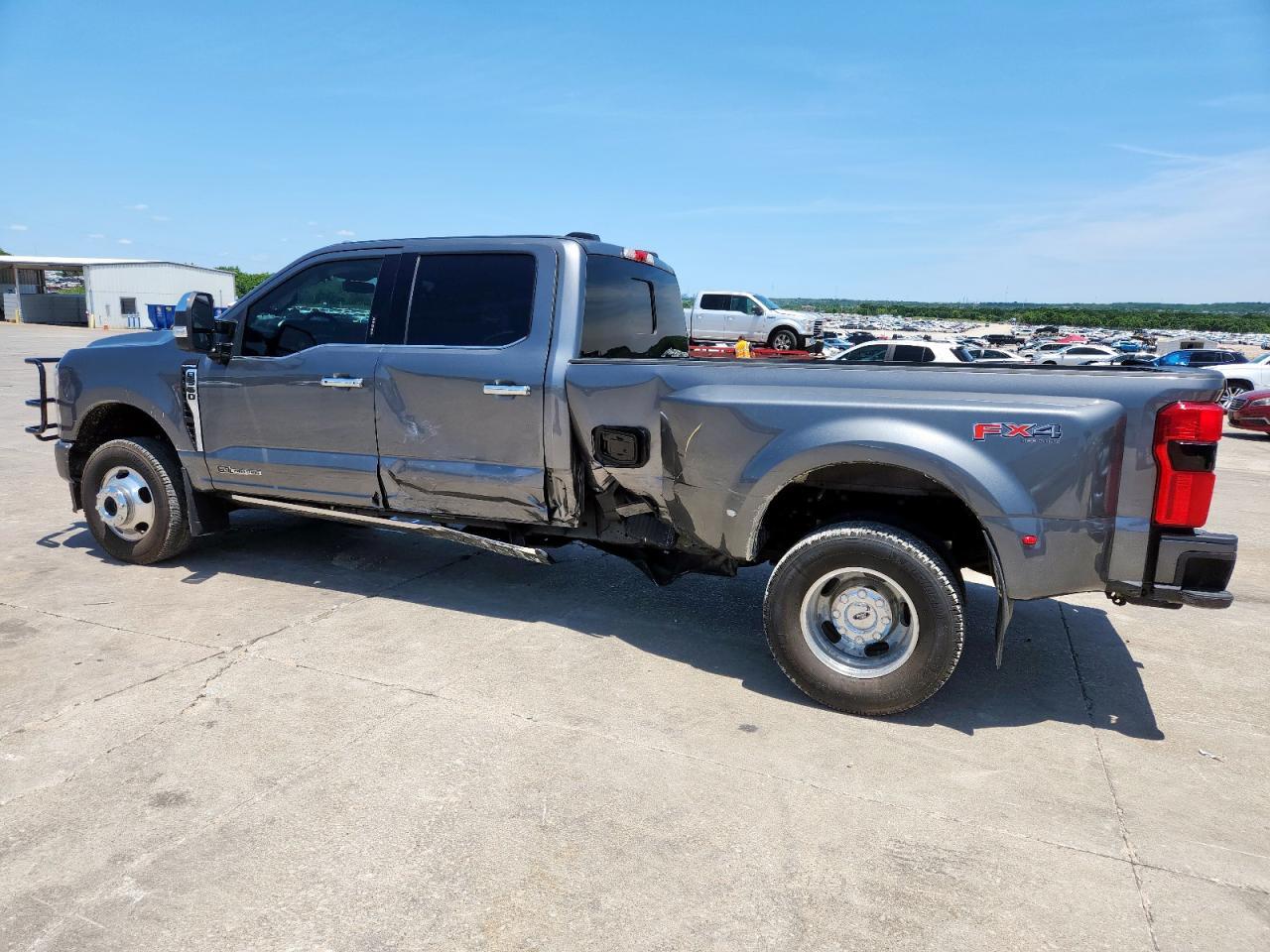2024 Ford F350 Super Duty - Фото 2