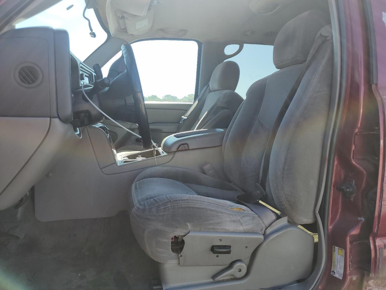 2004 Chevrolet Suburban C1500 - Фото 7