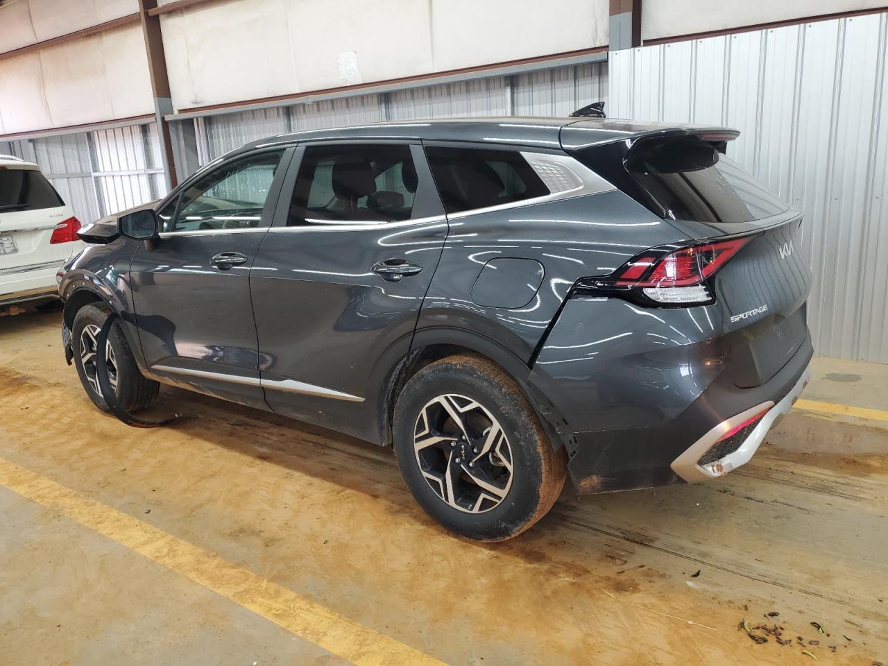 2023 Kia Sportage Lx - Фото 2