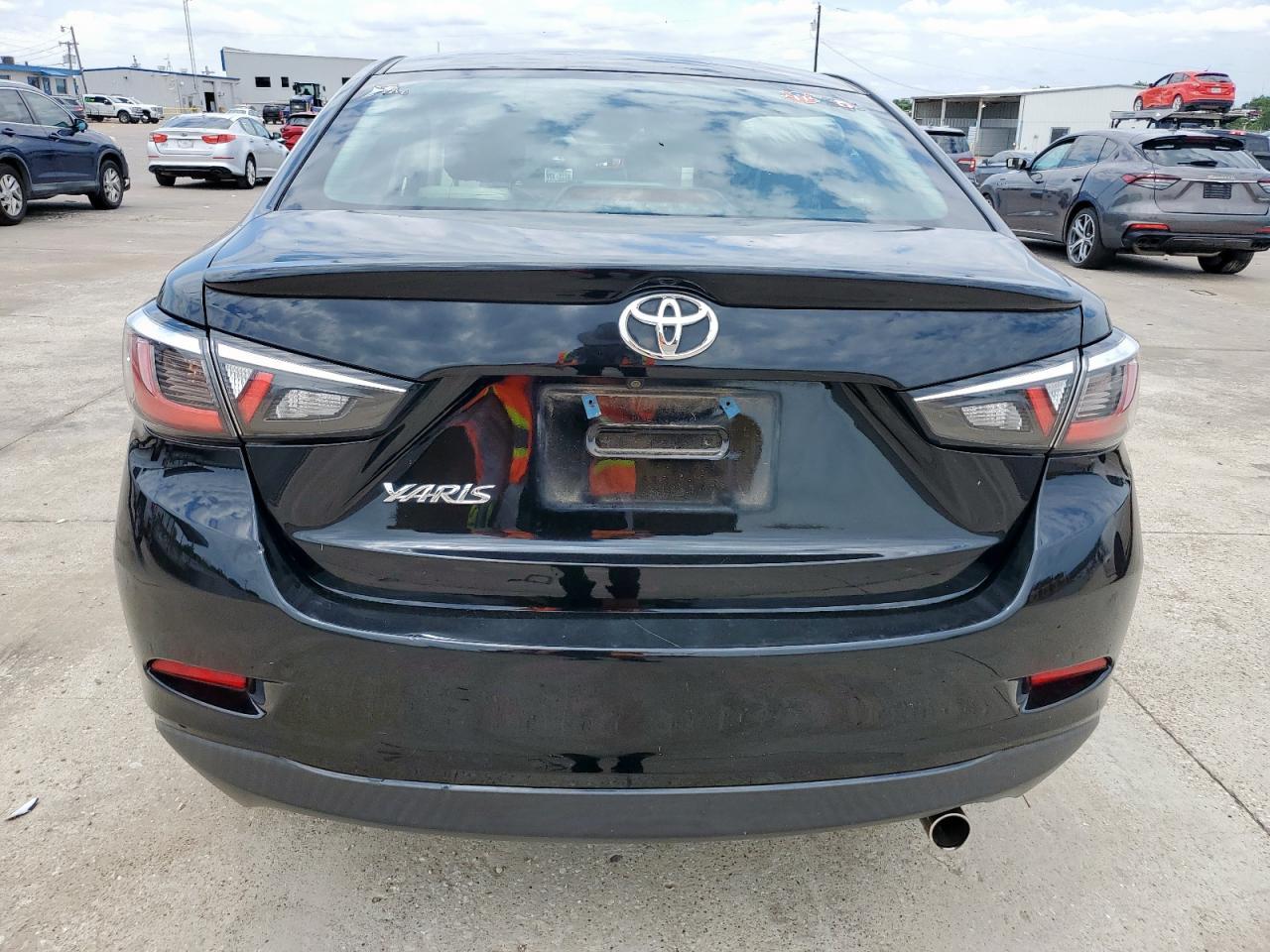 2020 Toyota Yaris L - Фото 6