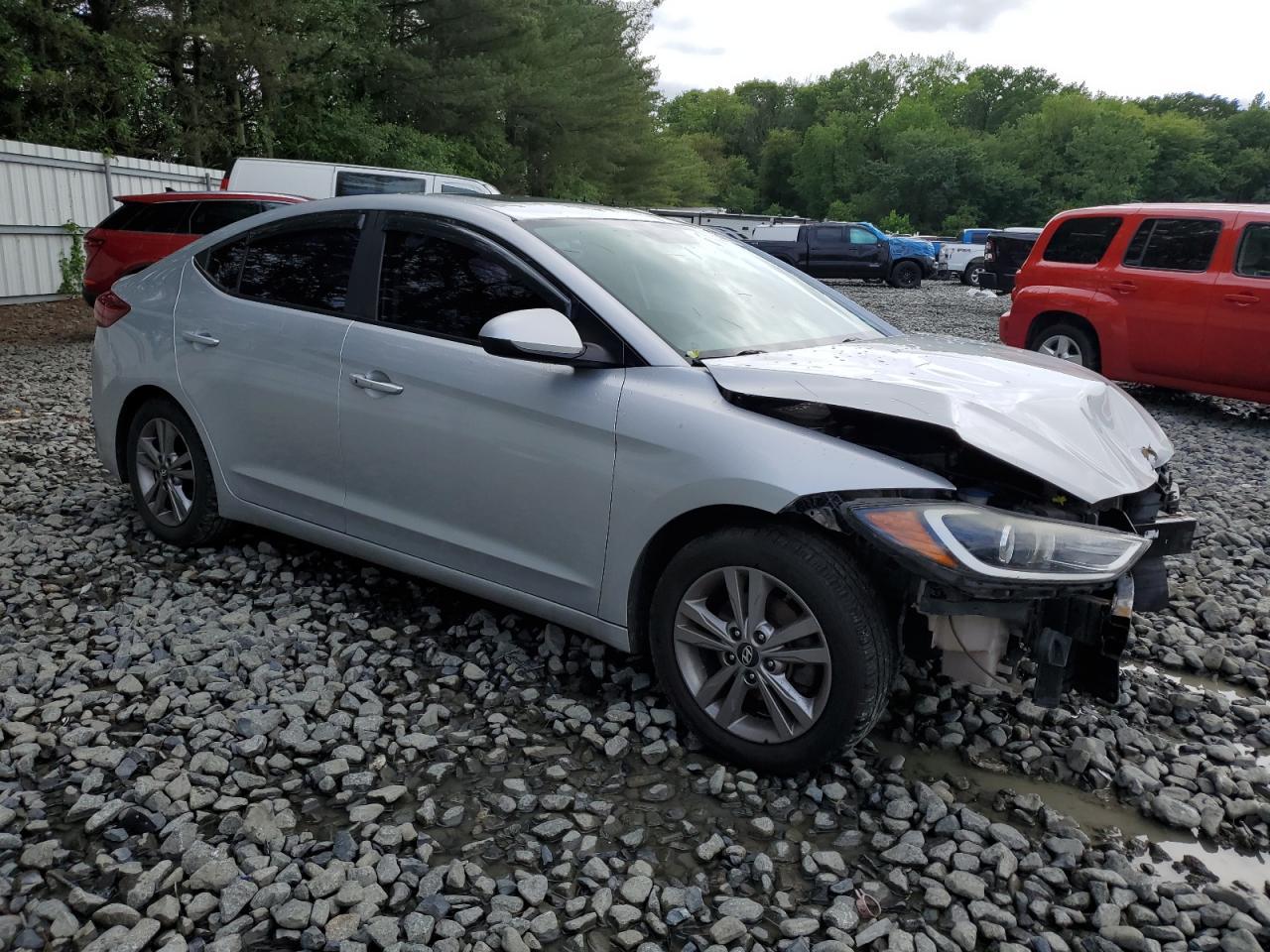2018 Hyundai Elantra Sel - Фото 4
