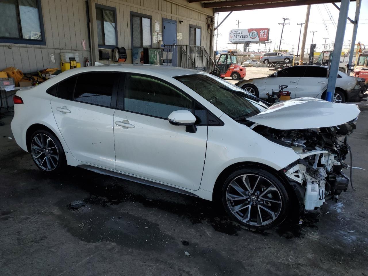 2020 Toyota Corolla Se - Фото 4