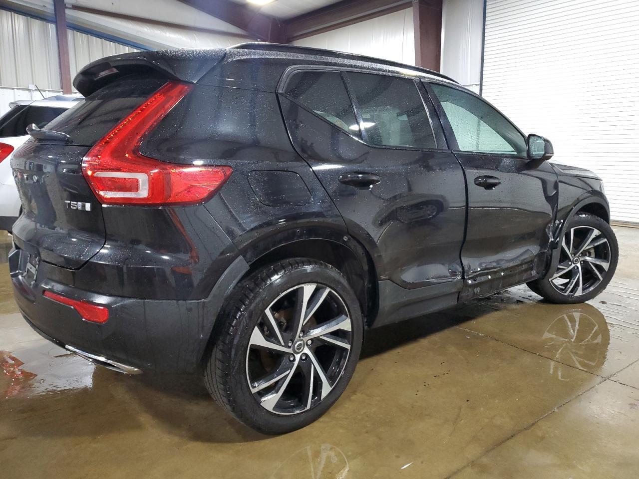 2020 Volvo Xc40 T5 R-Design - Фото 3