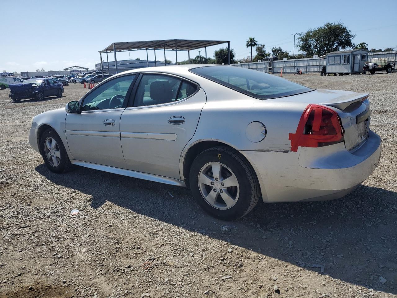 2006 Pontiac Grand Prix - Фото 2
