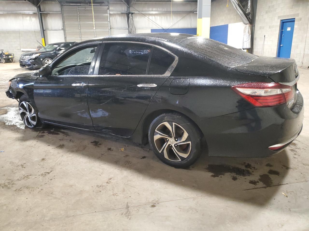 2017 Honda Accord Lx - Фото 2