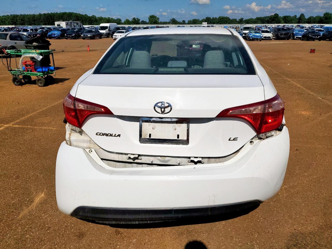 2018 Toyota Corolla L - Фото 6