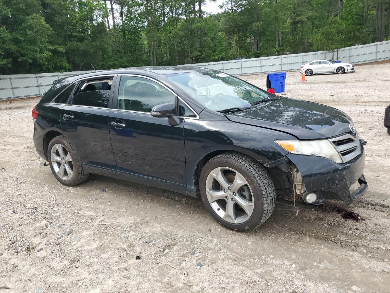 2015 Toyota Venza Le - Image 4