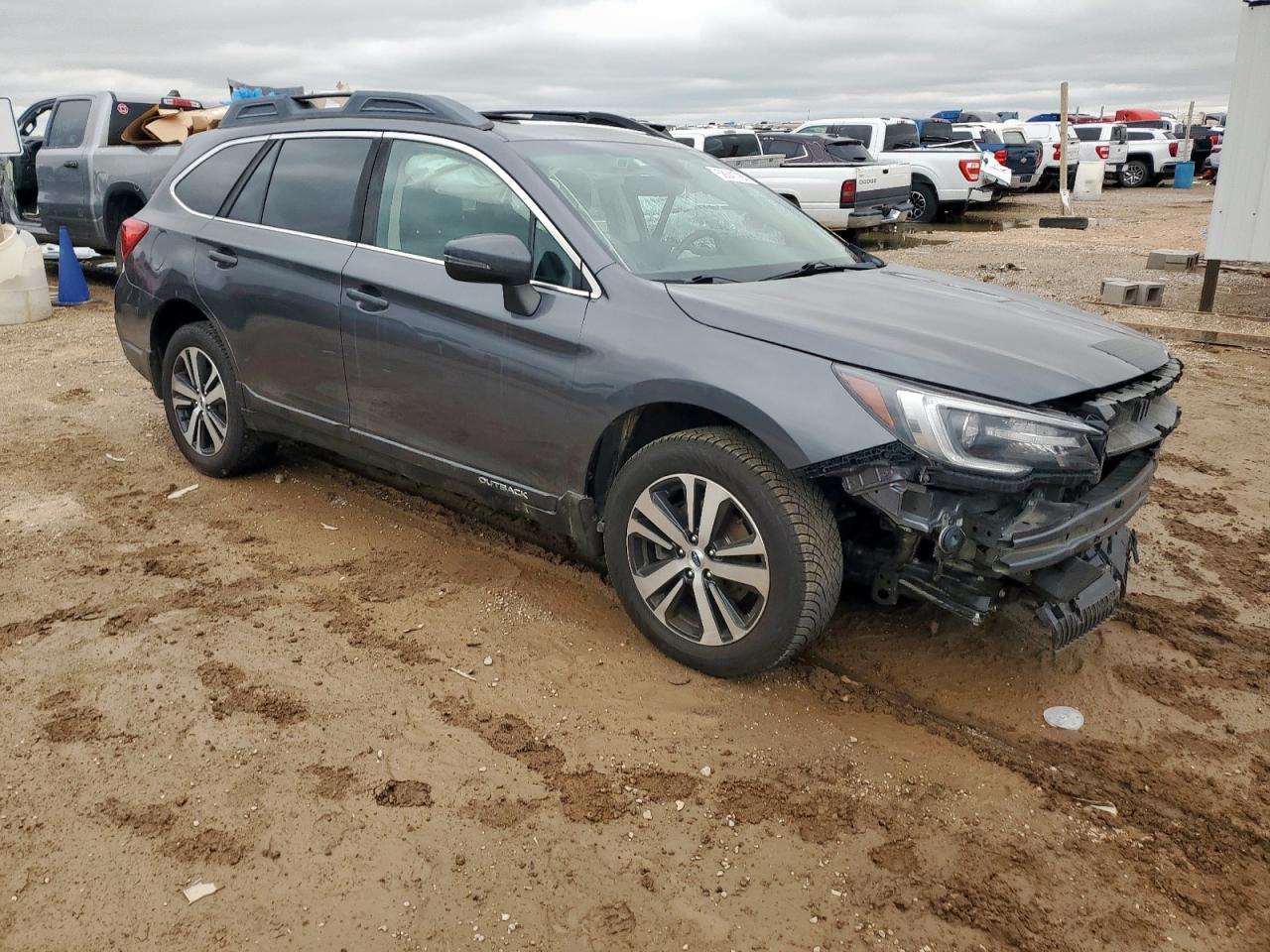 2018 Subaru Outback 3.6R Limited - Image 4