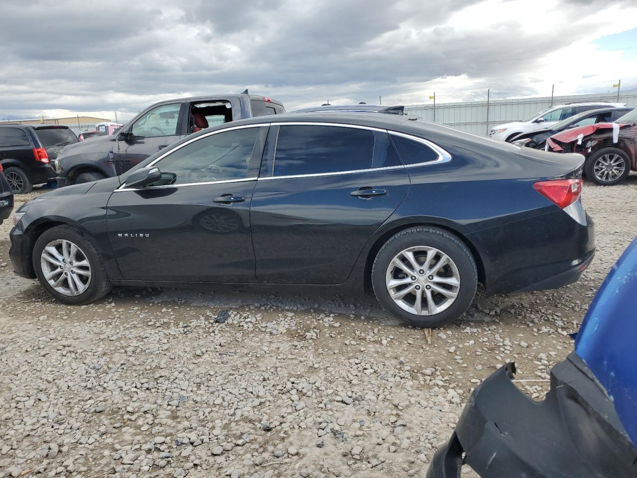 2017 Chevrolet Malibu Lt - Фото 2
