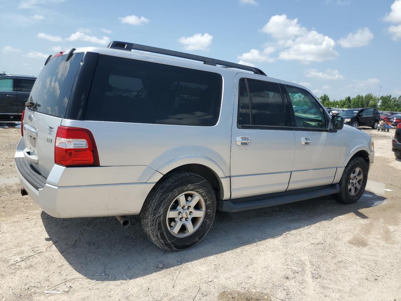 2010 Ford Expedition El Xlt - Image 3